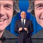 Maurizio Crozza – Nel paese delle meraviglie – Puntata 27/11/2015